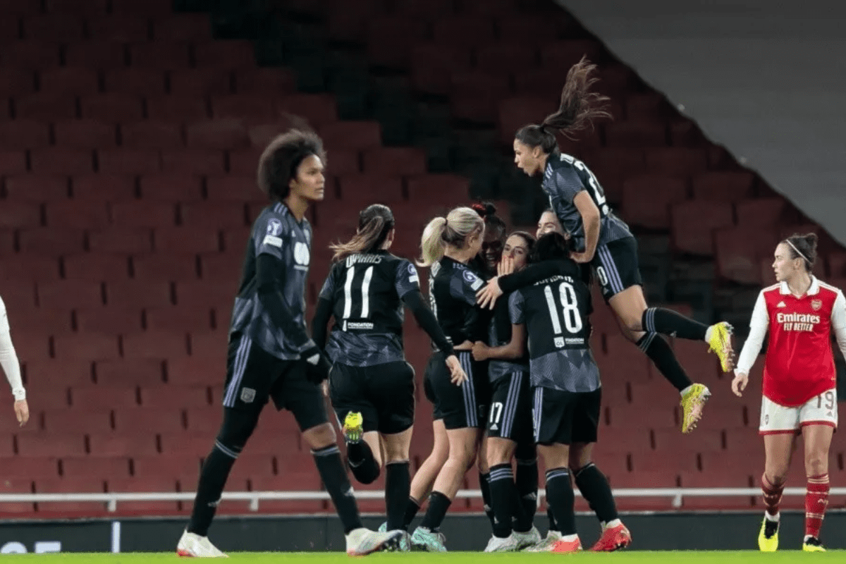 arsenal x lyon feminino / Gaspafotos/MB Media (Getty Images) arsenal x lyon feminino / Gaspafotos/MB Media (Getty Images)